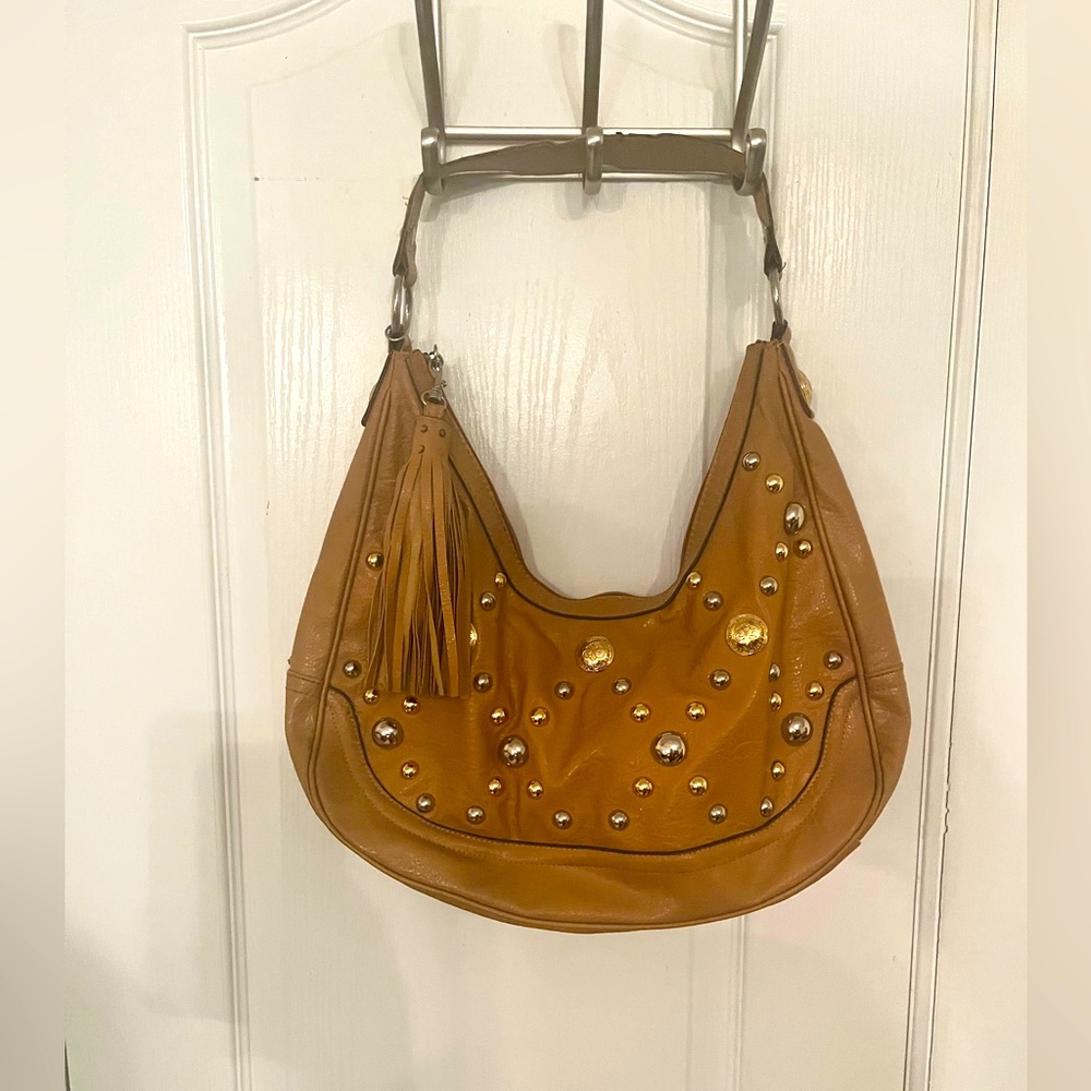 Dereon HOBO PURSE, vintage! Tan and gold w tassel!
